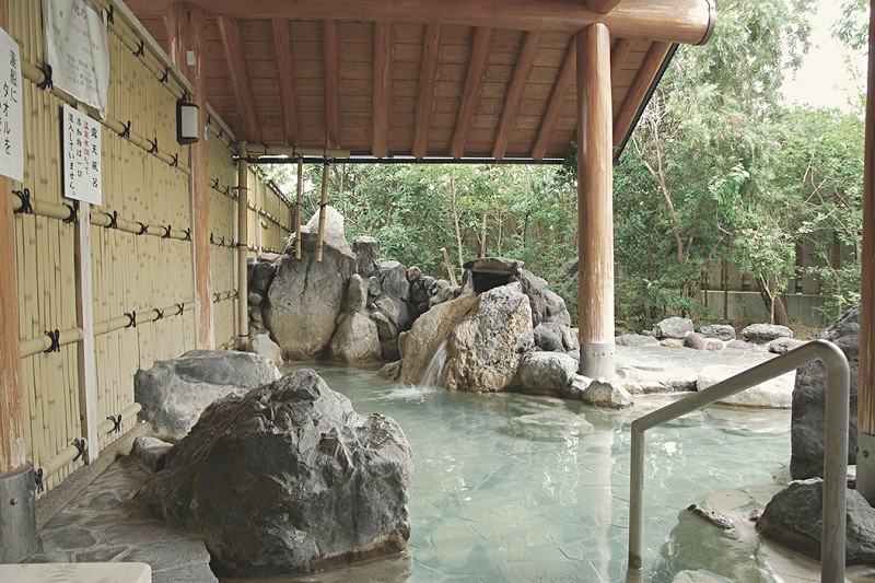 金剛乃湯の露天風呂